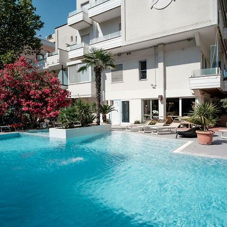Si Rimini Hotel Exteriör bild