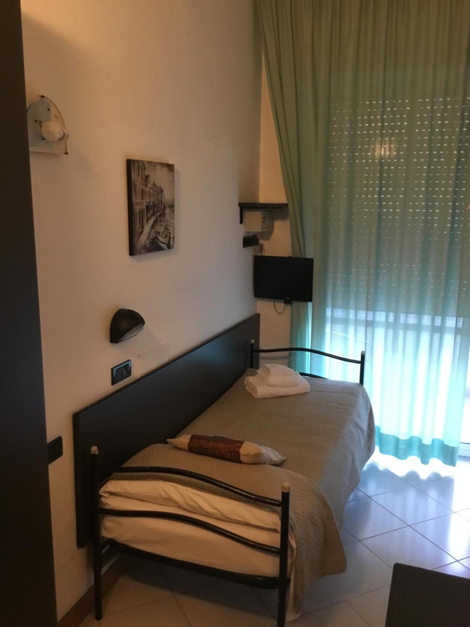 Si Rimini Hotel Exteriör bild